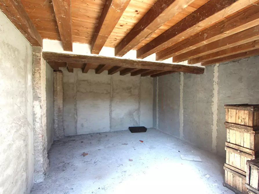 Immagine 44 di Porzione di casa in vendita  in Viale M. di Canossa a Valsamoggia