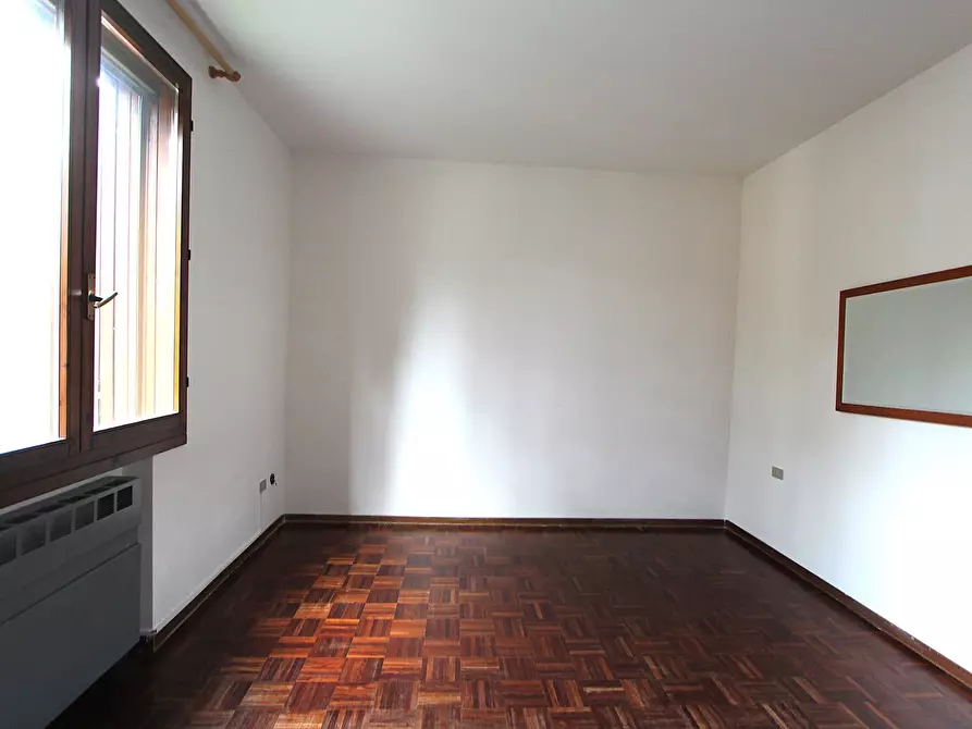 Immagine 18 di Appartamento in vendita  in Via A. Zanasi a Valsamoggia