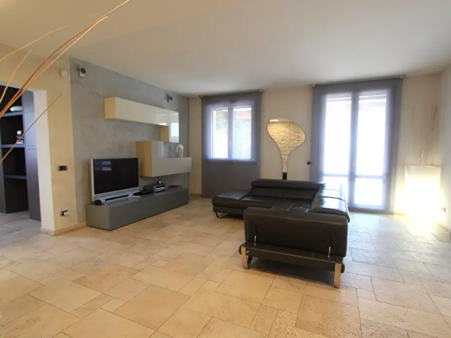 Immagine 23 di Villa in vendita  in Via Augusto Ferrari a Valsamoggia