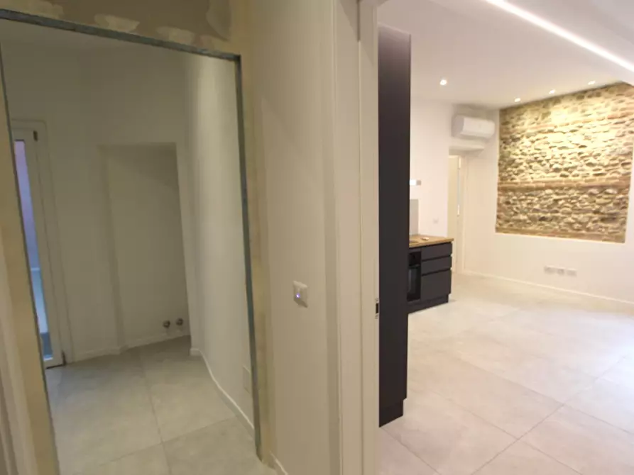 Immagine 27 di Appartamento in vendita  in Piazza Giuseppe Garibaldi a Valsamoggia