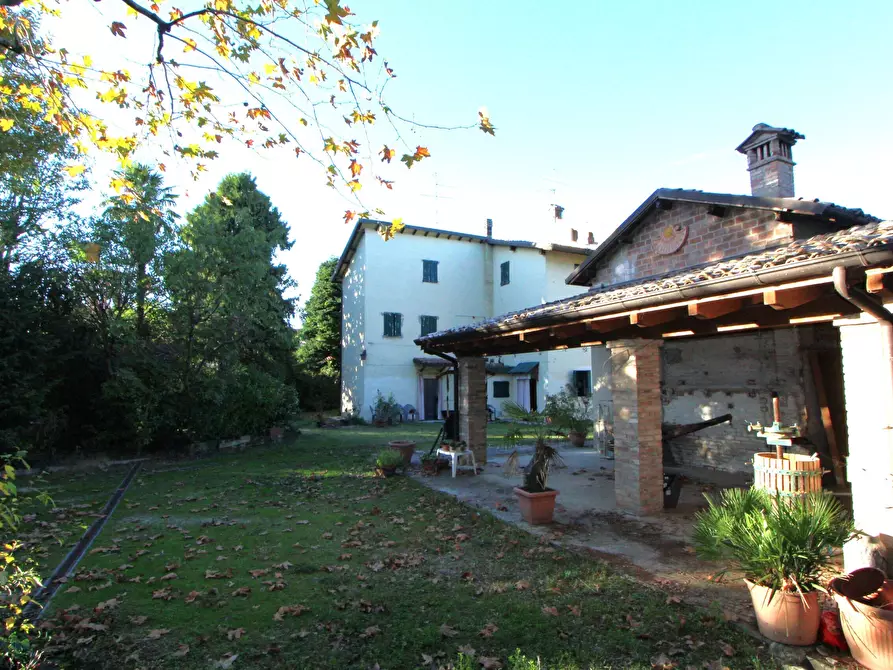 Immagine 8 di Porzione di casa in vendita  in Via Magazzino a Valsamoggia