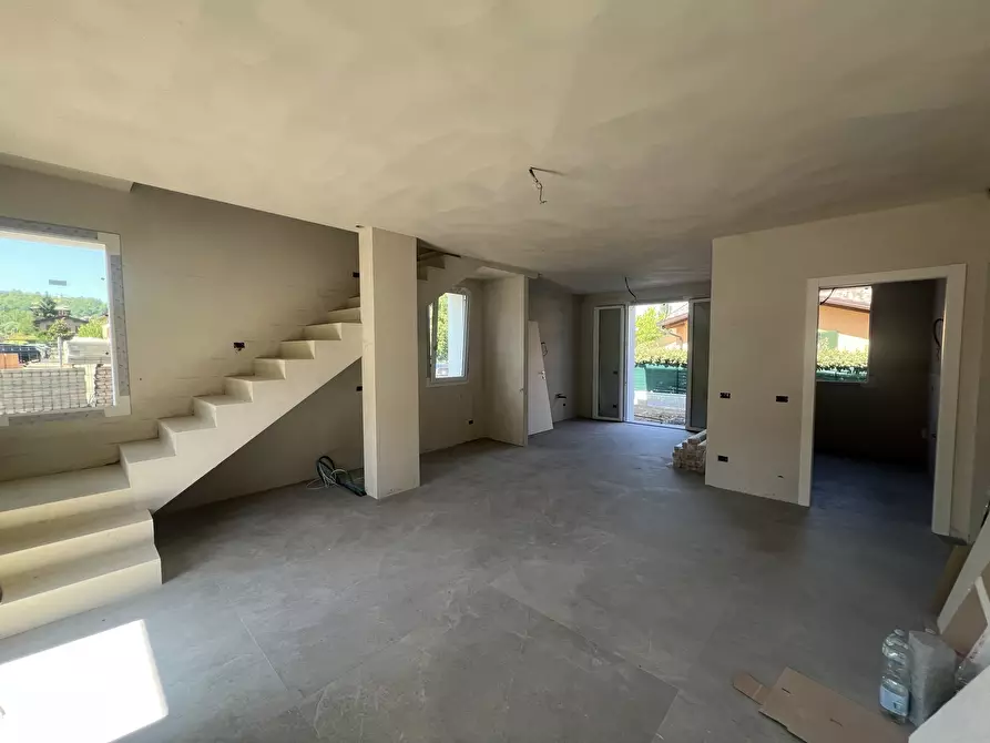 Immagine 12 di Villetta a schiera in vendita  in Via Prati di Soletto a Valsamoggia