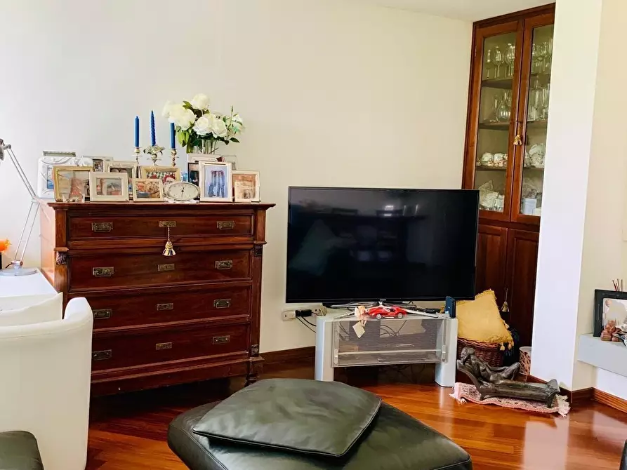 Immagine 13 di Villa in vendita  in SP76 17 a Valsamoggia