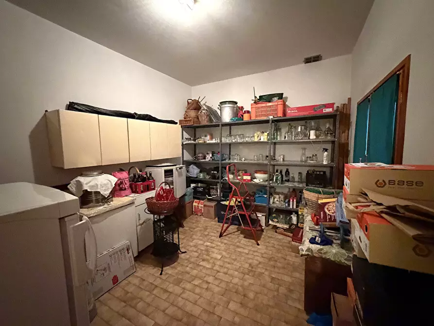 Immagine 35 di Porzione di casa in vendita  a Valsamoggia
