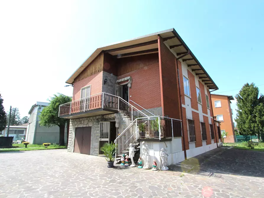 Immagine 15 di Casa indipendente in vendita  in Via Panzanesa a Valsamoggia