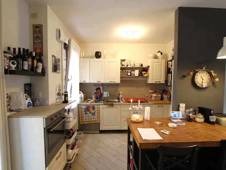 Immagine 14 di Appartamento in vendita  in Via E. Carnevali a Valsamoggia