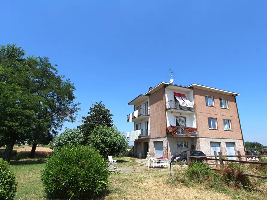 Immagine 2 di Casa indipendente in vendita  in Via Vanotto a Valsamoggia