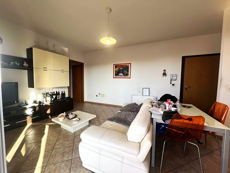 Immagine 9 di Appartamento in vendita  in Via Giuseppe Mazzini a Valsamoggia