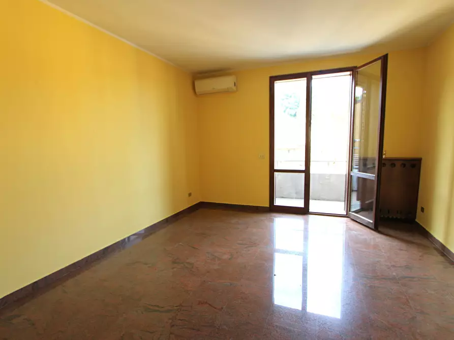 Immagine 5 di Appartamento in vendita  in Via zanasi a Valsamoggia