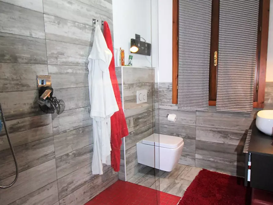 Immagine 40 di Porzione di casa in vendita  in Via Marco Biagi a Valsamoggia