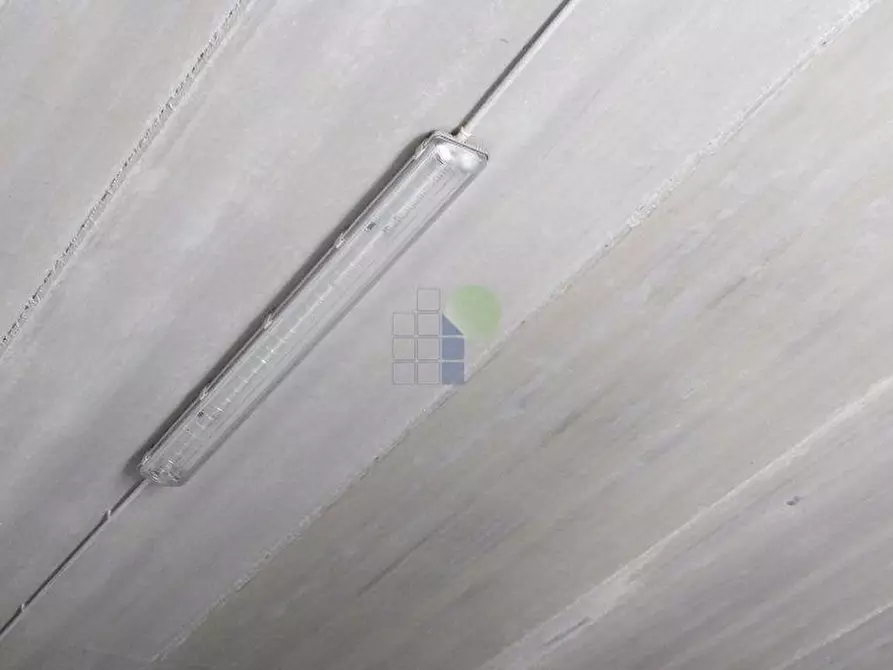 Immagine 7 di Attività artigianale in vendita  in Via Guarini a Livorno