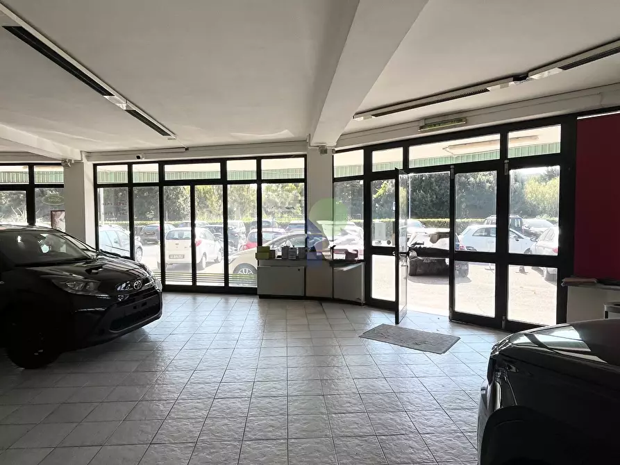 Immagine 6 di Capannone industriale in affitto  in Via Uberto Mondolfi 122 a Livorno