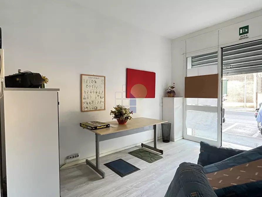 Immagine 10 di Laboratorio in vendita  in Piaza due Giugno 44 a Livorno