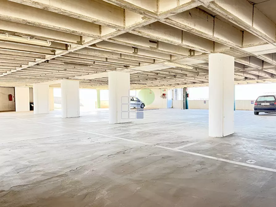 Immagine 7 di Garage in vendita  in Via delle Cateratte a Livorno