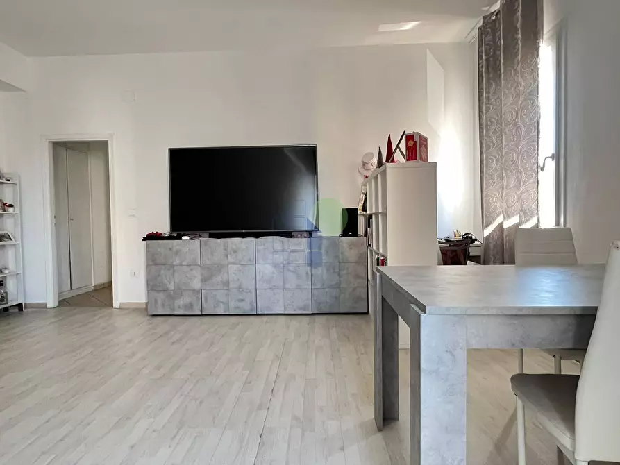 Immagine 1 di Quadrilocale in vendita  in Via Roma 89 a Livorno