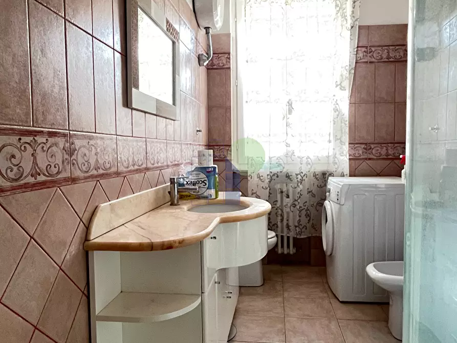 Immagine 10 di Trilocale in vendita  in Via Grande 225 a Livorno