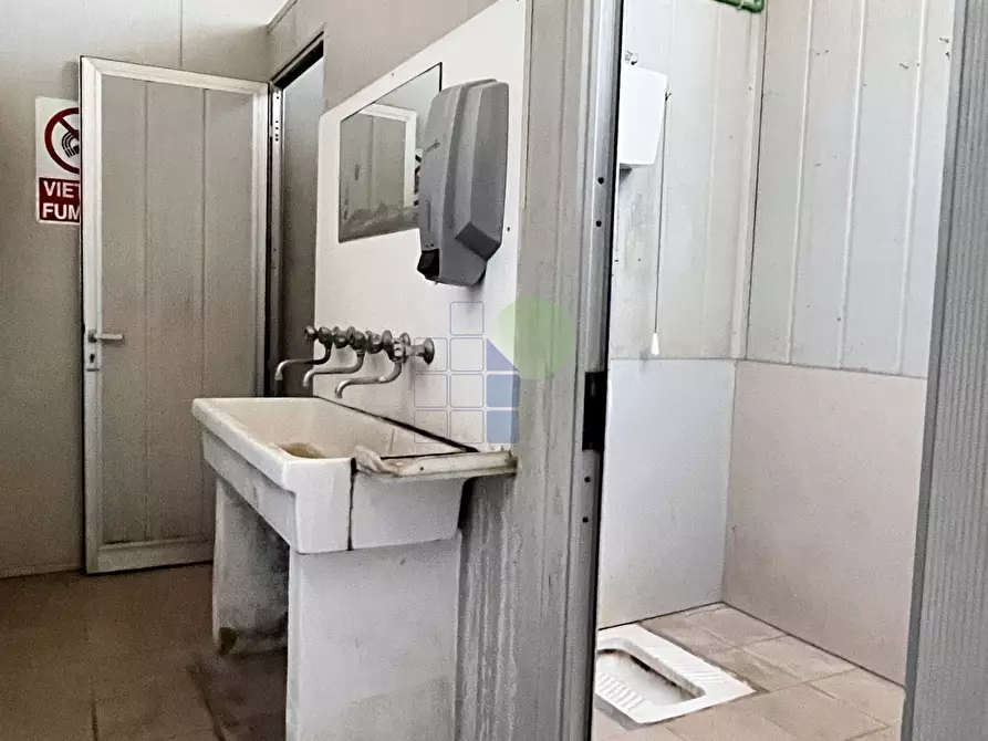 Immagine 14 di Capannone industriale in vendita  in Via per Rosignano 11 a Rosignano Marittimo