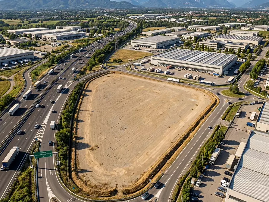 Immagine 5 di Terreno industriale in vendita  a Santo Stefano Di Magra