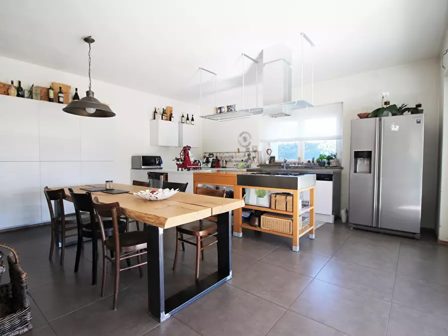 Immagine 2 di Rustico / casale in vendita  in Via Lanca 1 a Oleggio