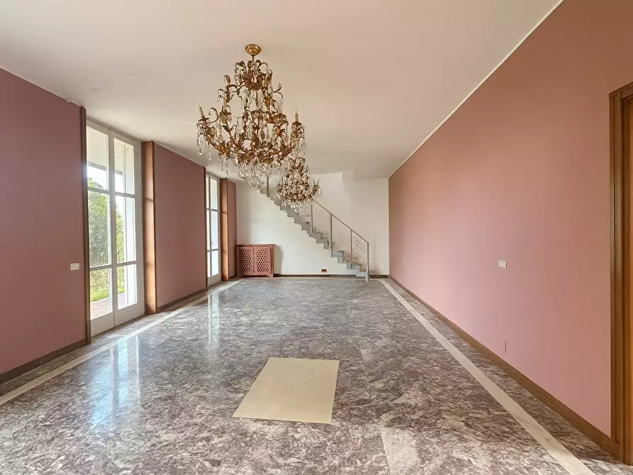 Immagine 16 di Villa in vendita  in Via San Rita a Gozzano