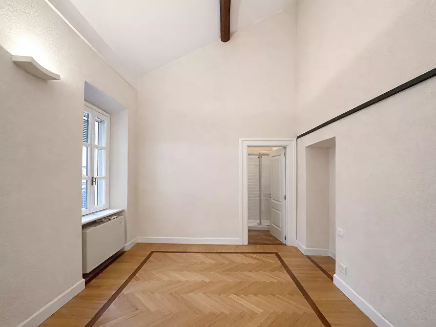 Immagine 14 di Quadrilocale in affitto  in Via San Carlo 1 a Arona