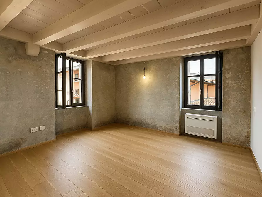 Immagine 20 di Quadrilocale in vendita  in Via Mazzini 1 a Meina