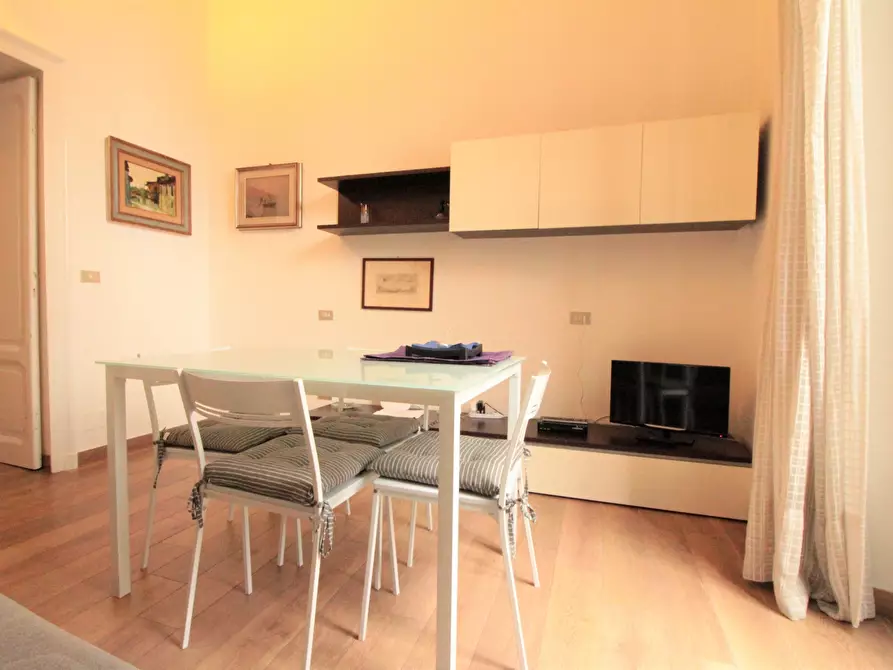 Immagine 2 di Bilocale in affitto  in Piazza del Popolo 1 a Arona