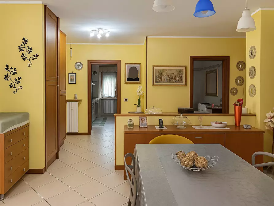 Immagine 4 di Trilocale in vendita  in Via Monte Nero 1 a Arona