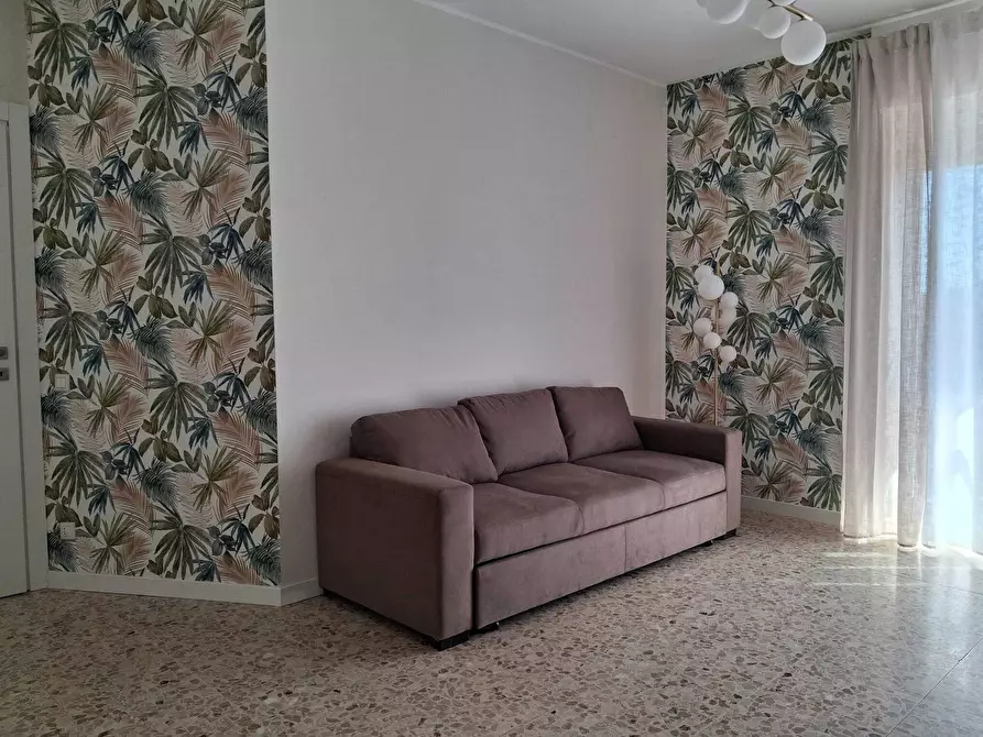 Immagine 3 di Bilocale in affitto  in Via Vittorio Veneto 1 a Arona