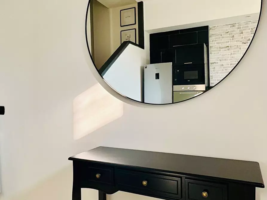 Immagine 8 di Pentalocale in affitto  a Arona