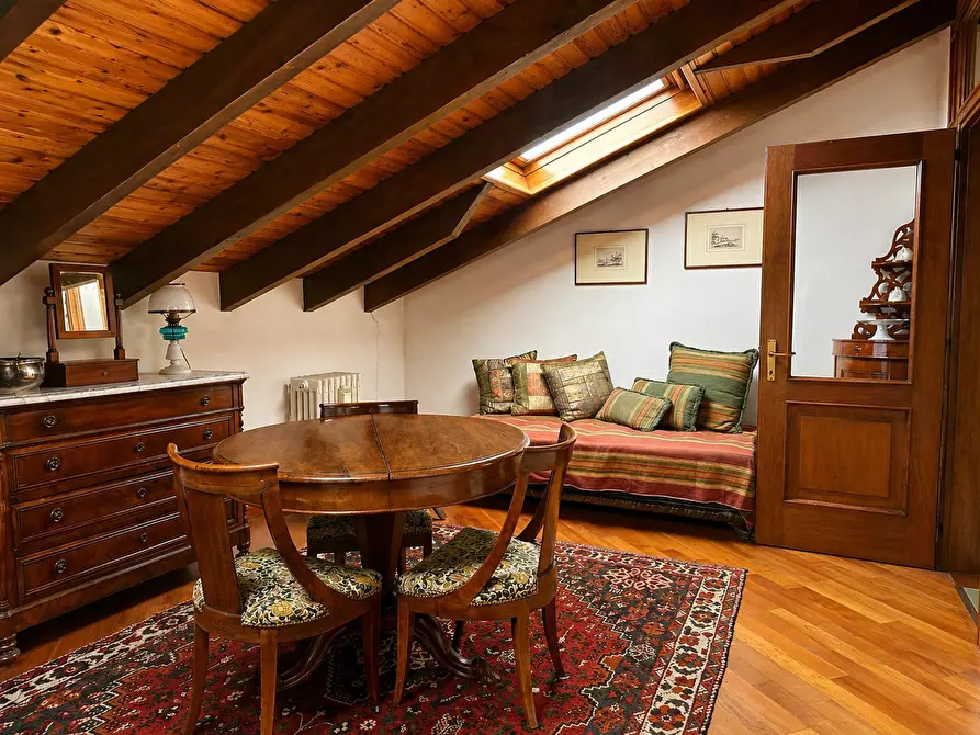 Immagine 17 di Villa in vendita  in Via Varallo Pombia 2 a Castelletto Sopra Ticino