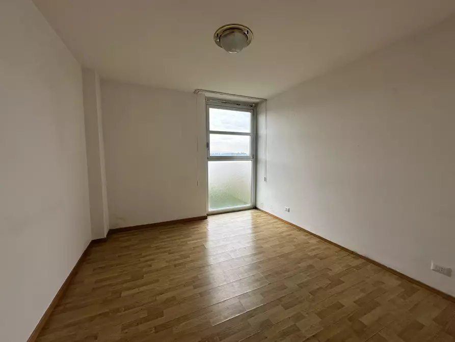 Immagine 16 di Trilocale in affitto  in Via Cristoforo Colombo 1 a Dormelletto