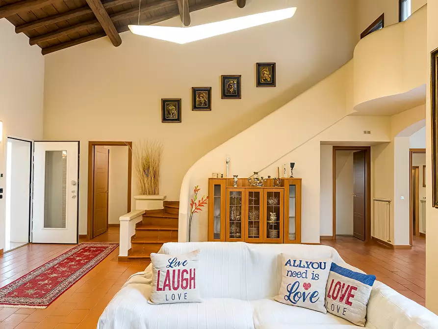 Immagine 8 di Villa in vendita  in Via Madonna della Motta 1 a Dormelletto