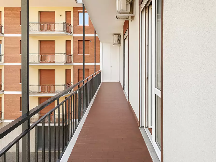 Immagine 25 di Trilocale in vendita  in Via Torino 11 a Arona