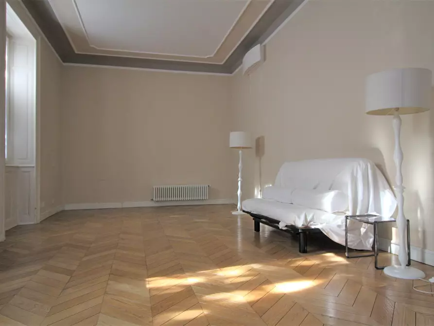 Immagine 34 di Trilocale in affitto  in Via XX Settembre 1 a Arona