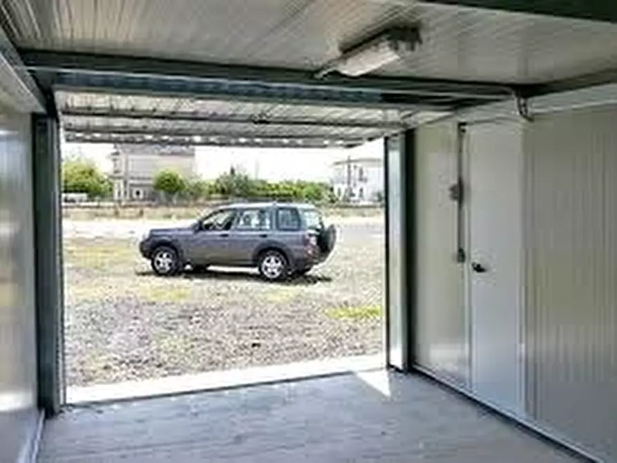 Immagine 2 di Garage in vendita  in Via Antonio Gramsci 1 a Briga Novarese