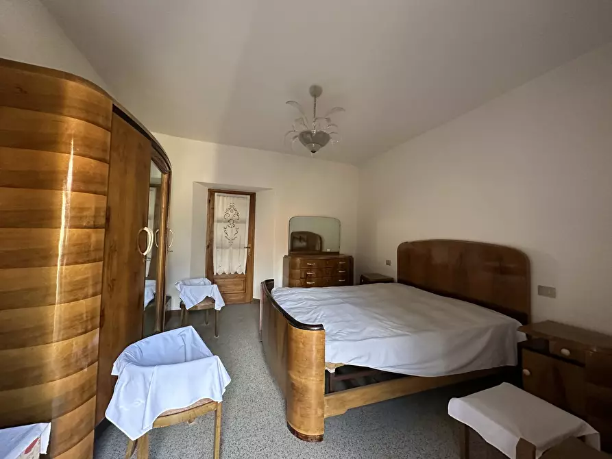 Immagine 9 di Rustico / casale in vendita  in Via Nazionale 1 a Colazza