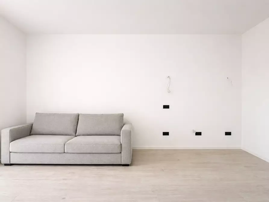 Immagine 11 di Monolocale in vendita  in Via XX Settembre 84 a Arona