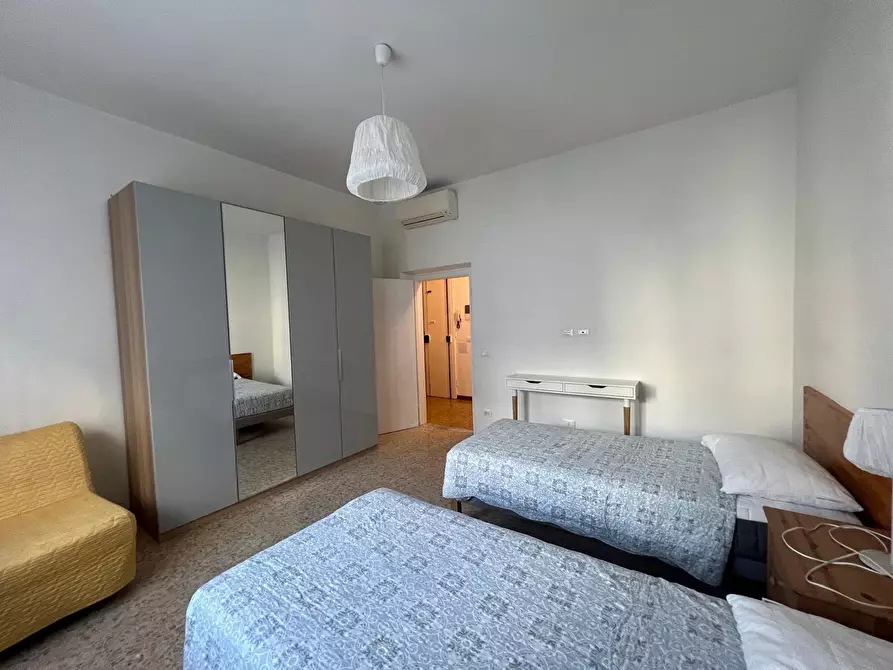 Immagine 12 di Trilocale in vendita  a Firenze