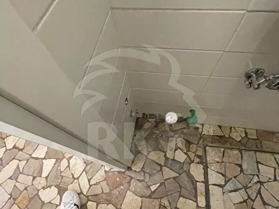 Immagine 43 di Locale commerciale in affitto  in via Milazzo a Bologna