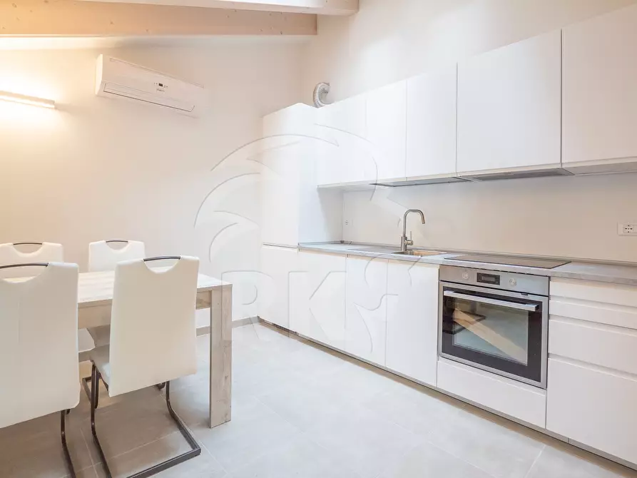 Immagine 1 di Bilocale in affitto  a Bologna