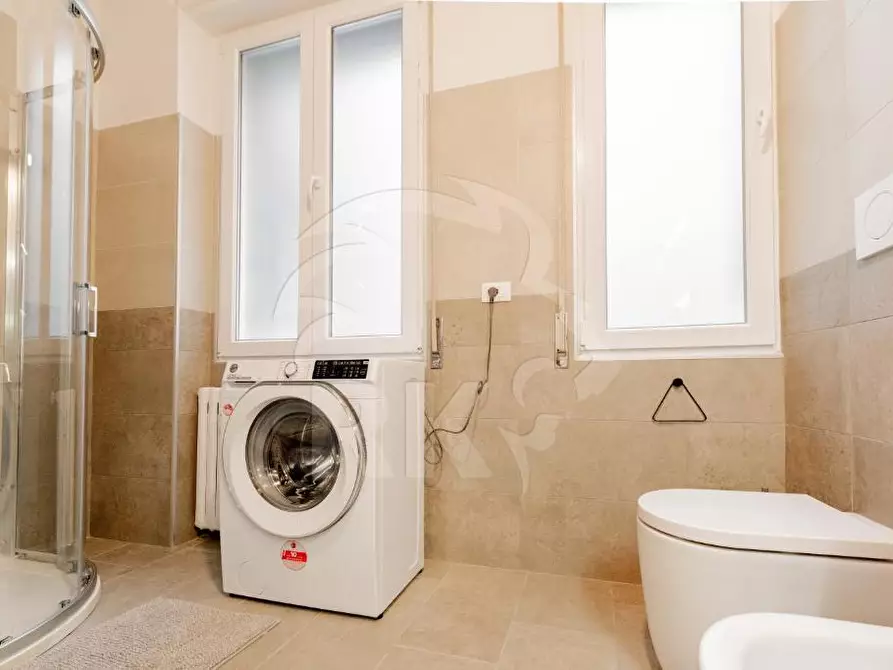 Immagine 13 di Trilocale in vendita  in Via Giovanni Amendola 12 a Bologna