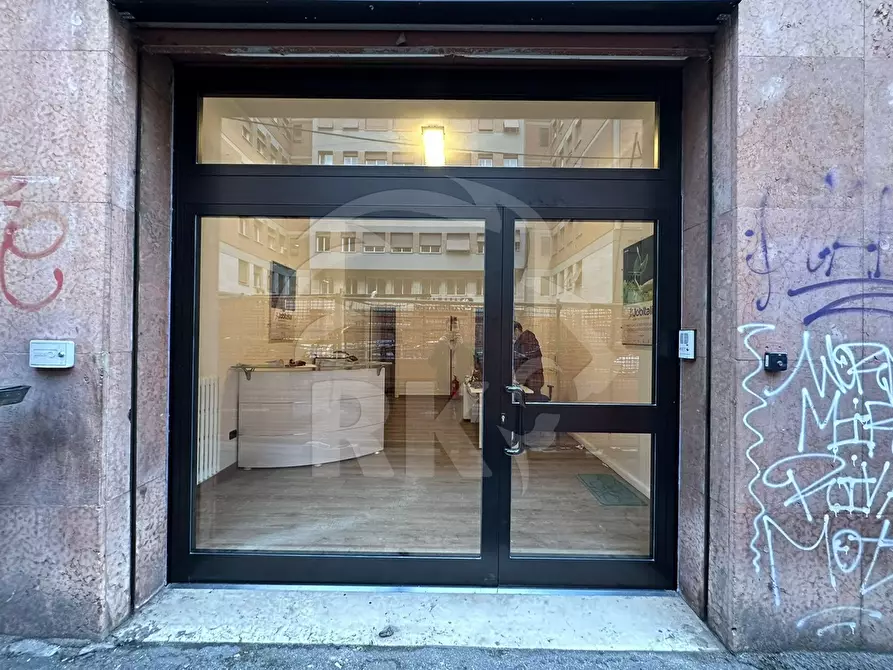 Immagine 1 di Locale commerciale in affitto  in via Milazzo a Bologna