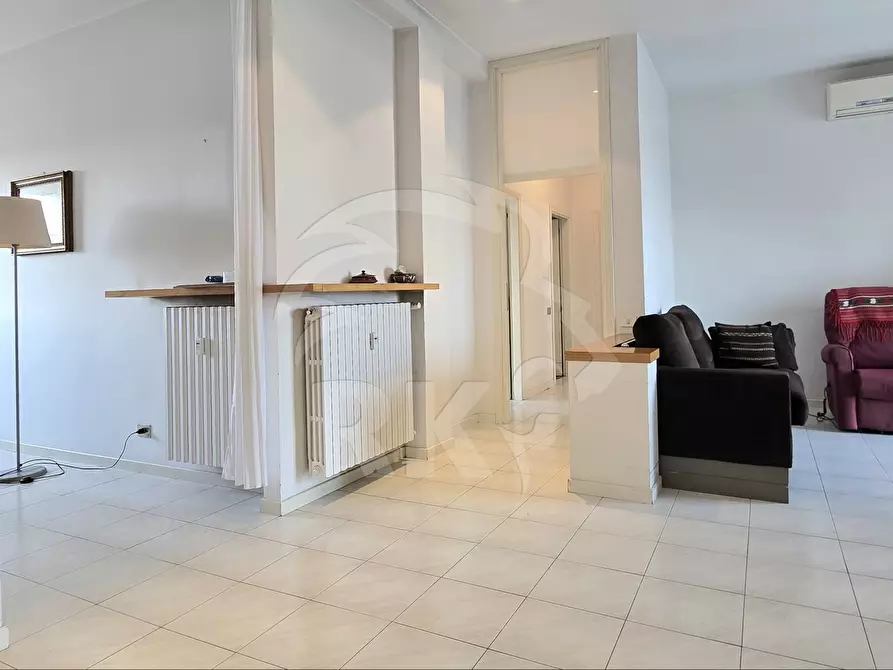 Immagine 3 di Pentalocale in vendita  in via cellini 11 a Bologna