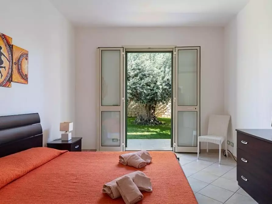 Immagine 25 di Villa in vendita  in Viale delle Rose 41 a Scicli