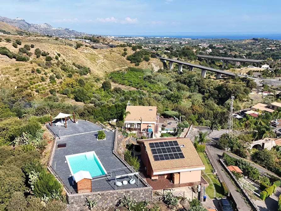 Immagine 108 di Villa in vendita  in Via Vincenzo Bellini 163 a Piedimonte Etneo