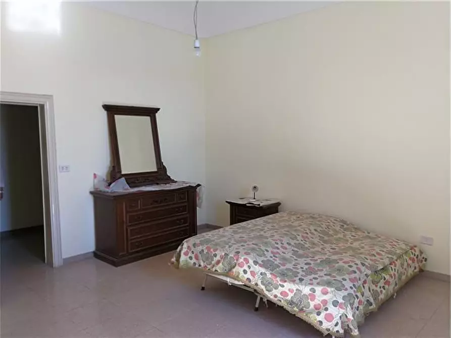 Immagine 9 di Casa indipendente in vendita  a Noto