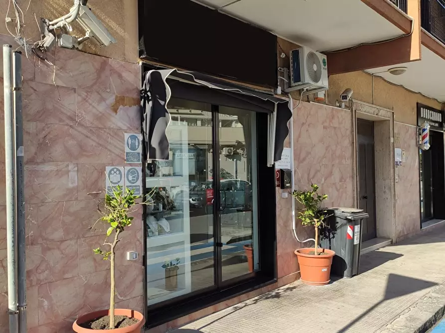 Immagine 4 di Locale commerciale in vendita  a Siracusa