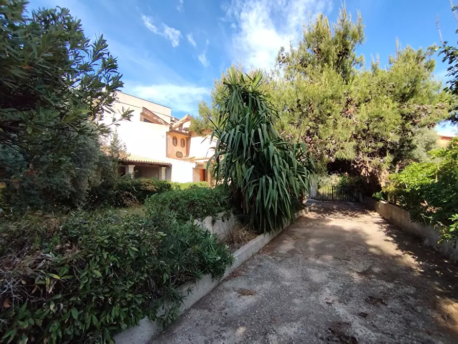 Immagine 29 di Villa in vendita  in Via Carlo Goldoni 23 a Siracusa