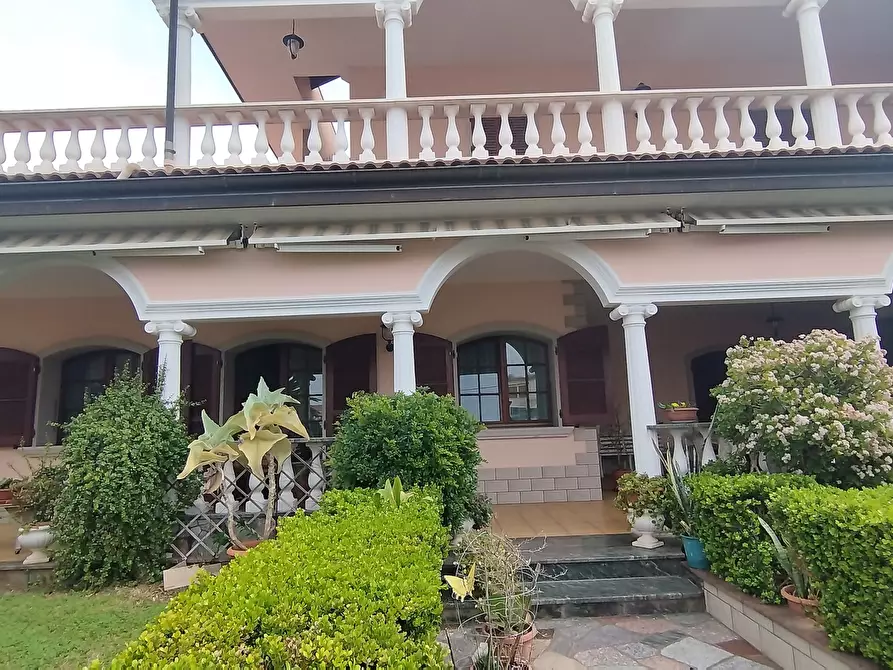 Immagine 8 di Villa in vendita  in Via Stromboli 7 a Siracusa